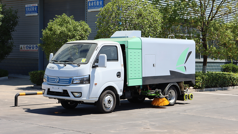 东风华神洗扫车-5T