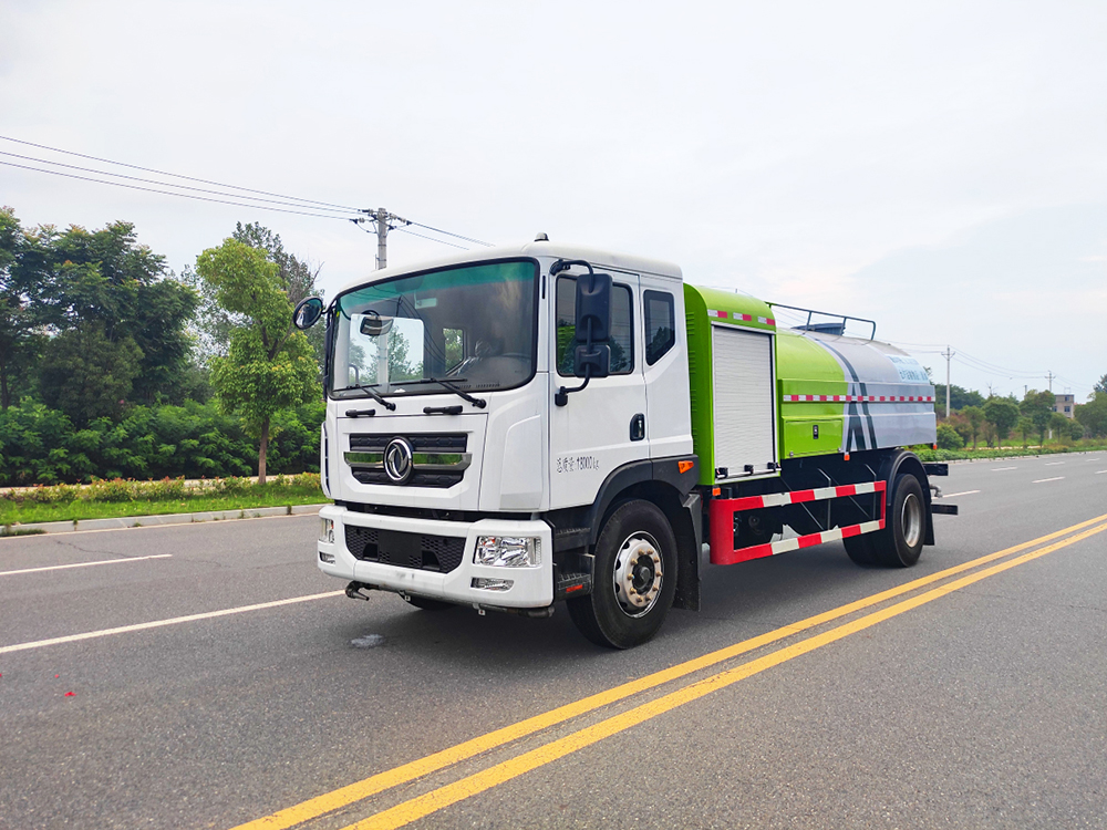 东风天锦CL5181GSSBEV型纯电动洒水车